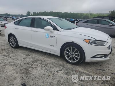 Czwarte zdjęcie samochodu z boku: 2017 FORD FUSION SE HYBRID VIN:3FA6P0LU2HR409719 - miniatura