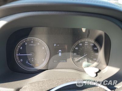 Zdjęcie 9 z 13 samochodu: 2017 HYUNDAI TUCSON LIMITED VIN:KM8J33A20HU277776 - miniatura