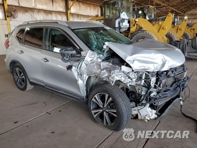 Czwarte zdjęcie samochodu z boku: 2018 NISSAN ROGUE S VIN:5N1AT2MT1JC778296 - miniatura