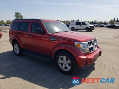 Czwarte zdjęcie samochodu z boku: 2008 DODGE NITRO SXT VIN:1D8GU28K18W129508 - miniatura