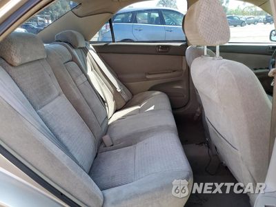 Zdjęcie 10 z 12 samochodu: 2002 TOYOTA CAMRY LE VIN:JTDBE32K120032971 - miniatura