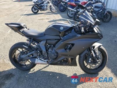2024 YAMAHA YZFR7 JYARM38Y6RA003012 - główne zdjęcie licytacji z USA - miniatura