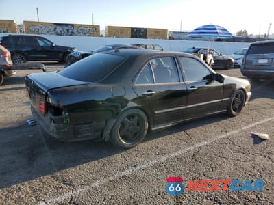 Trzecie zdjęcie samochodu z tyłu: 2001 MERCEDES-BENZ E 55 AMG VIN:WDBJF74JX1B363991 - miniatura