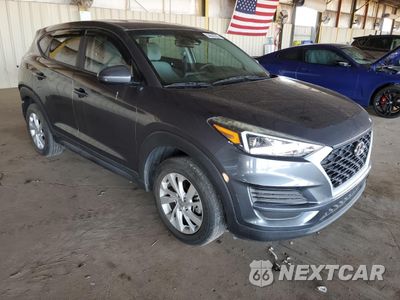 Czwarte zdjęcie samochodu z boku: 2019 HYUNDAI TUCSON SE VIN:KM8J23A47KU947738 - miniatura