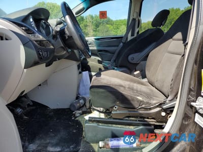 Zdjęcie 7 z 14 samochodu: 2015 DODGE GRAND CARAVAN SE VIN:2C4RDGBG5FR636488 - miniatura