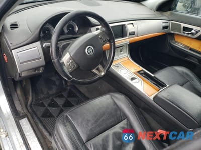 Zdjęcie 8 z 12 samochodu: 2010 JAGUAR XF LUXURY VIN:SAJWA0FA7AHR61786 - miniatura