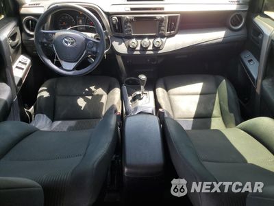 Zdjęcie 8 z 14 samochodu: 2018 TOYOTA RAV4 LE VIN:JTMZFREV9JJ211496 - miniatura