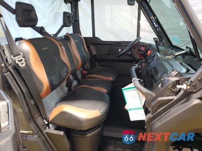 Piąte zdjęcie samochodu w środku: 2023 CAN-AM DEFENDER LIMITED CAB HD10 VIN:3JBUVAX44PK003751 - miniatura