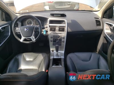 Zdjęcie 8 z 13 samochodu: 2011 VOLVO XC60 T6 VIN:YV4902DZ0B2152795 - miniatura