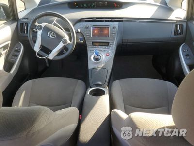 Zdjęcie 8 z 14 samochodu: 2012 TOYOTA PRIUS VIN:JTDKN3DU7C1604040 - miniatura