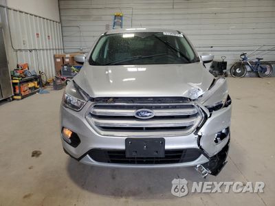 Piąte zdjęcie samochodu w środku: 2019 FORD ESCAPE SE VIN:1FMCU0GD2KUB59667 - miniatura
