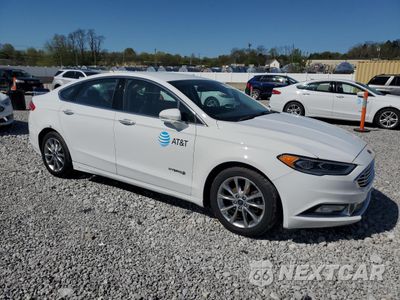 Czwarte zdjęcie samochodu z boku: 2017 FORD FUSION SE HYBRID VIN:3FA6P0LU8HR359635 - miniatura