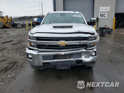 Piąte zdjęcie samochodu w środku: 2019 CHEVROLET SILVERADO K2500 HEAVY DUTY LTZ VIN:1GC1KTEY2KF107971 - miniatura