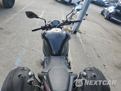 Zdjęcie 6 z 10 samochodu: 2018 KAWASAKI ZR900 VIN:JKAZR2B15JA004789 - miniatura