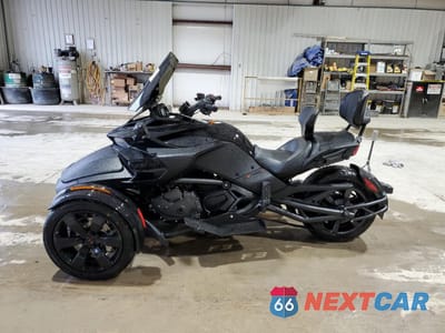 Trzecie zdjęcie samochodu z tyłu: 2021 CAN-AM SPYDER ROADSTER F3-S VIN:2BXRDDD29MV000063 - miniatura