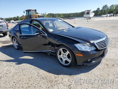 Czwarte zdjęcie samochodu z boku: 2008 MERCEDES-BENZ S 550 VIN:WDDNG71X78A220401 - miniatura