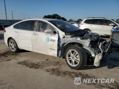 Czwarte zdjęcie samochodu z boku: 2018 FORD FUSION SE HYBRID VIN:3FA6P0LU7JR118641 - miniatura