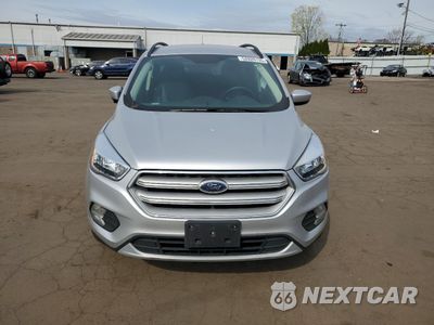 Piąte zdjęcie samochodu w środku: 2018 FORD ESCAPE SE VIN:1FMCU9GD8JUD24947 - miniatura