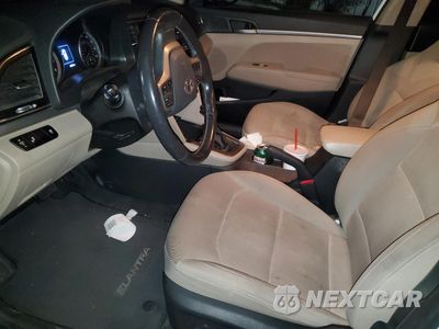 Zdjęcie 7 z 12 samochodu: 2017 HYUNDAI ELANTRA SE VIN:5NPD84LF1HH194442 - miniatura