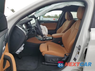 Zdjęcie 7 z 13 samochodu: 2025 BMW X4 XDRIVE30I VIN:5UX33DT03S9X64266 - miniatura