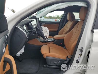 Zdjęcie 7 z 13 samochodu: 2025 BMW X4 XDRIVE30I VIN:5UX33DT03S9X64266 - miniatura
