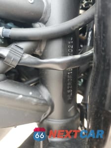Zdjęcie 9 z 10 samochodu: 2024 KAWASAKI ZR900 F VIN:ML5ZRDF15RDA70214 - miniatura