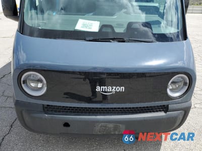 Zdjęcie 12 z 14 samochodu: 2023 RIVIAN EDV 700 VIN:7FCEHEB70PN008225 - miniatura