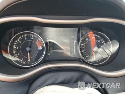 Zdjęcie 9 z 13 samochodu: 2017 JEEP CHEROKEE L VIN:1C4PJMCS5HM582282 - miniatura