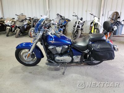 Trzecie zdjęcie samochodu z tyłu: 2010 KAWASAKI VN900 B VIN:JKAVN2B14AA057459 - miniatura