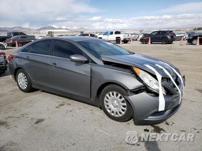 Czwarte zdjęcie samochodu z boku: 2013 HYUNDAI SONATA GLS VIN:5NPEB4AC7DH569209 - miniatura