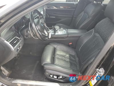 Zdjęcie 7 z 12 samochodu: 2018 BMW 750 XI VIN:WBA7B0C59JG527248 - miniatura