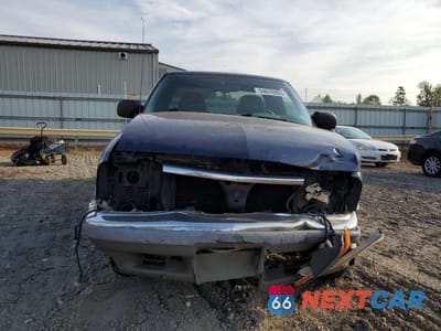 Piąte zdjęcie samochodu w środku: 1999 CHEVROLET S TRUCK S10 VIN:1GCCS19X7X8178688 - miniatura