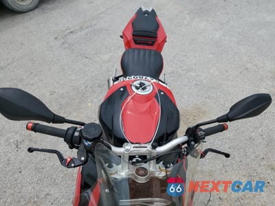 Piąte zdjęcie samochodu w środku: 2016 BMW S 1000 R VIN:WB10D1206GZ696695 - miniatura