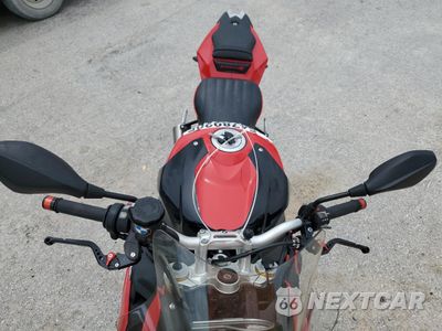 Piąte zdjęcie samochodu w środku: 2016 BMW S 1000 R VIN:WB10D1206GZ696695 - miniatura