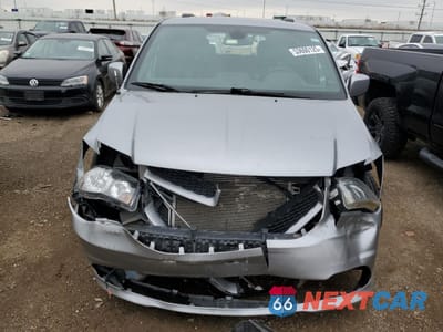Piąte zdjęcie samochodu w środku: 2019 DODGE GRAND CARAVAN GT VIN:2C4RDGEG0KR622665 - miniatura