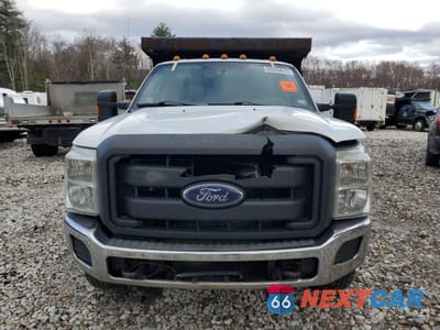 Piąte zdjęcie samochodu w środku: 2013 FORD F350 SUPER DUTY VIN:1FD8X3HT4DEA95438 - miniatura