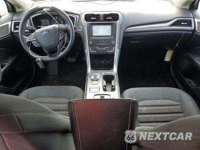 Zdjęcie 8 z 12 samochodu: 2019 FORD FUSION SE VIN:3FA6P0LU2KR124848 - miniatura