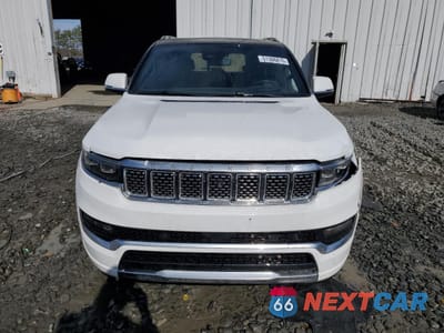 Piąte zdjęcie samochodu w środku: 2022 JEEP GRAND WAGONEER SERIES III VIN:1C4SJVGJ5NS202569 - miniatura