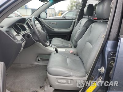 Zdjęcie 7 z 13 samochodu: 2004 TOYOTA HIGHLANDER VIN:JTEEP21A040012221 - miniatura