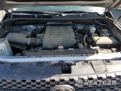 Zdjęcie 13 z 14 samochodu: 2018 TOYOTA TUNDRA CREWMAX SR5 VIN:5TFDY5F16JX730740 - miniatura