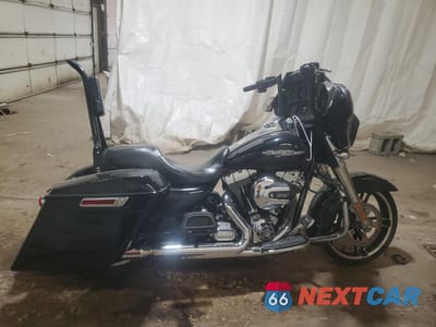 2016 HARLEY-DAVIDSON FLHX STREET GLIDE 1HD1KBM11GB608958 - główne zdjęcie licytacji z USA - miniatura