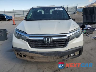 Piąte zdjęcie samochodu w środku: 2017 HONDA RIDGELINE RTL VIN:5FPYK3F50HB506269 - miniatura