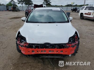 Piąte zdjęcie samochodu w środku: 2012 FORD FOCUS SEL VIN:1FAHP3H22CL338353 - miniatura