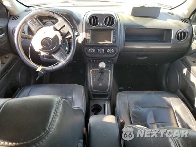 Zdjęcie 8 z 12 samochodu: 2017 JEEP PATRIOT LATITUDE VIN:1C4NJPFA9HD101781 - miniatura