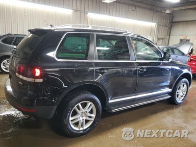 Trzecie zdjęcie samochodu z tyłu: 2010 VOLKSWAGEN TOUAREG V6 VIN:WVGBF7A97AD001679 - miniatura