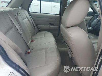 Zdjęcie 10 z 12 samochodu: 2011 FORD CROWN VICTORIA LX VIN:2FABP7EV6BX140288 - miniatura
