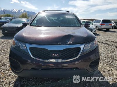 Piąte zdjęcie samochodu w środku: 2011 KIA SORENTO BASE VIN:5XYKTDA29BG177263 - miniatura