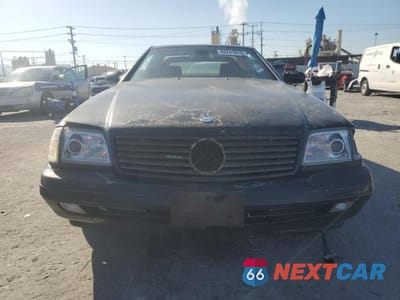 Piąte zdjęcie samochodu w środku: 2000 MERCEDES-BENZ SL 500 VIN:WDBFA68F1YF195276 - miniatura