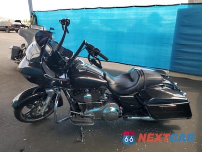 Trzecie zdjęcie samochodu z tyłu: 2016 HARLEY-DAVIDSON FLTRXS ROAD GLIDE SPECIAL VIN:1HD1KTM34GB671639 - miniatura