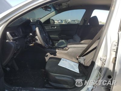 Zdjęcie 7 z 12 samochodu: 2019 KIA OPTIMA LX VIN:5XXGT4L3XKG341748 - miniatura